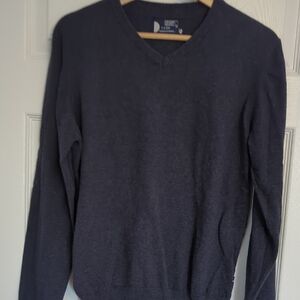 Code Men's V-Neck Sweater - Charcoal
